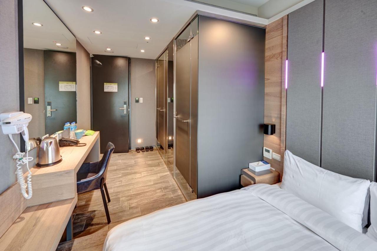 Kiwi Share Hotel Zhongli Esterno foto